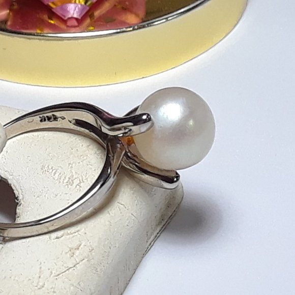 Estate 8.7mm Nice Natural Cultured Pearl simple twist 14Kt White Gold Ring#17209 - Picture 4 of 5